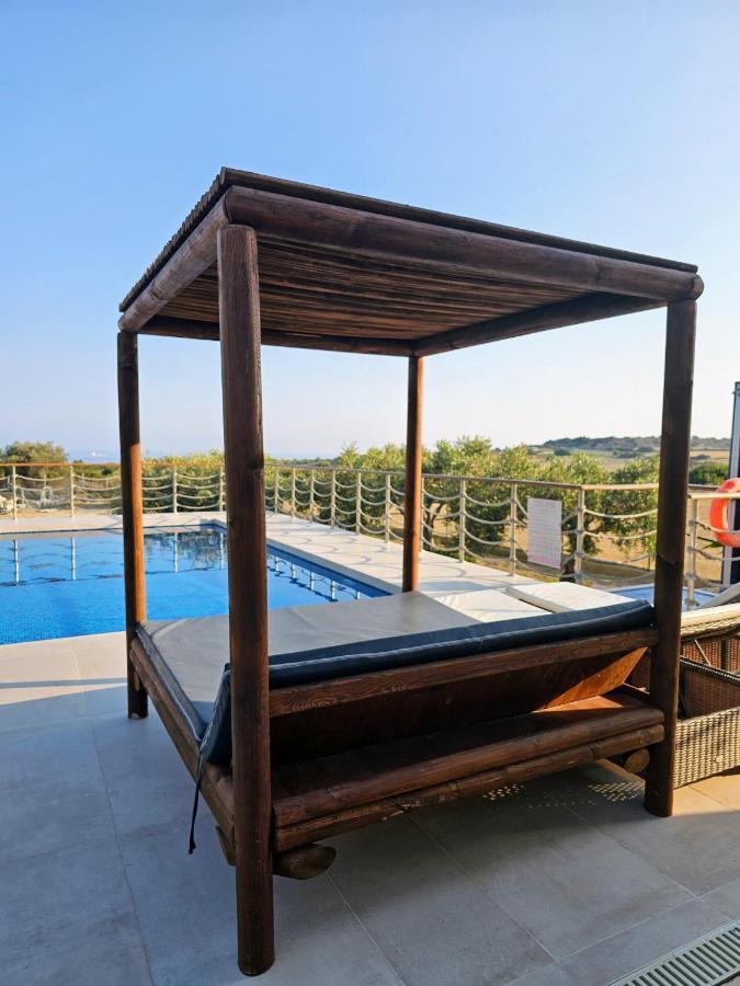 Paradise Traditional House Maroni Bagian luar foto