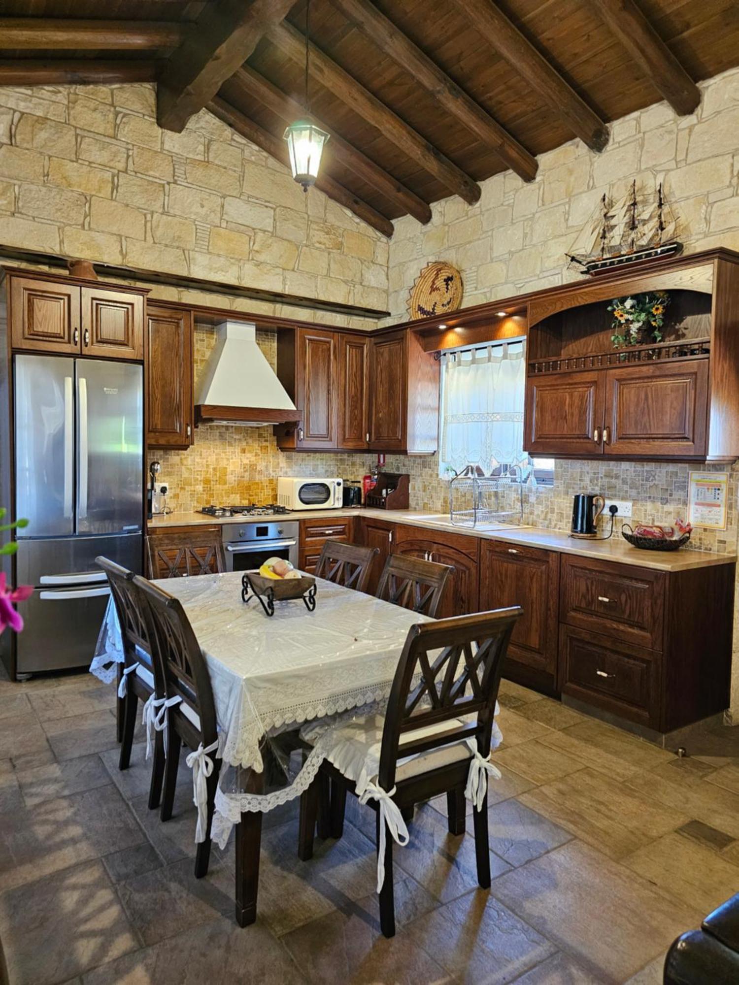Paradise Traditional House Maroni Bagian luar foto